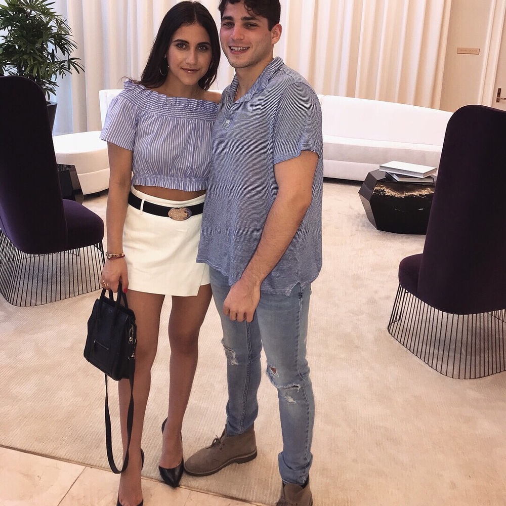 Meet your Posher, Laura